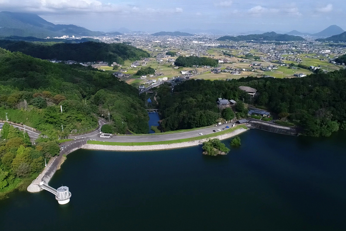 2021.09.27　満濃池%28空撮取出%2901 023.JPG